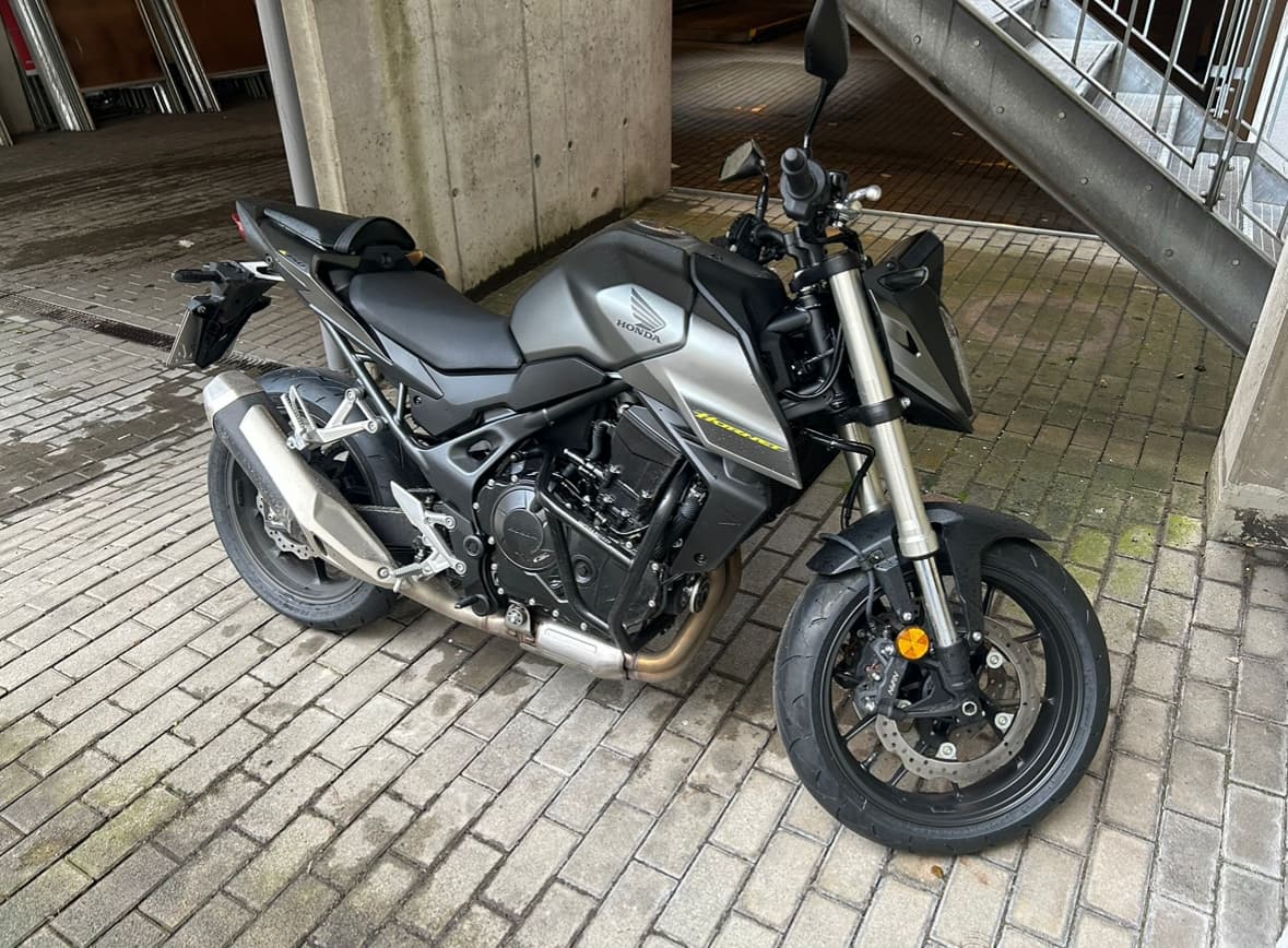 Honda CB 750 Hornet - Bild 1